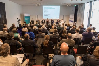 Podium „Gut informiert vor Ort? – Vom Wert des Lokaljournalismus“, Regionaltag Münster